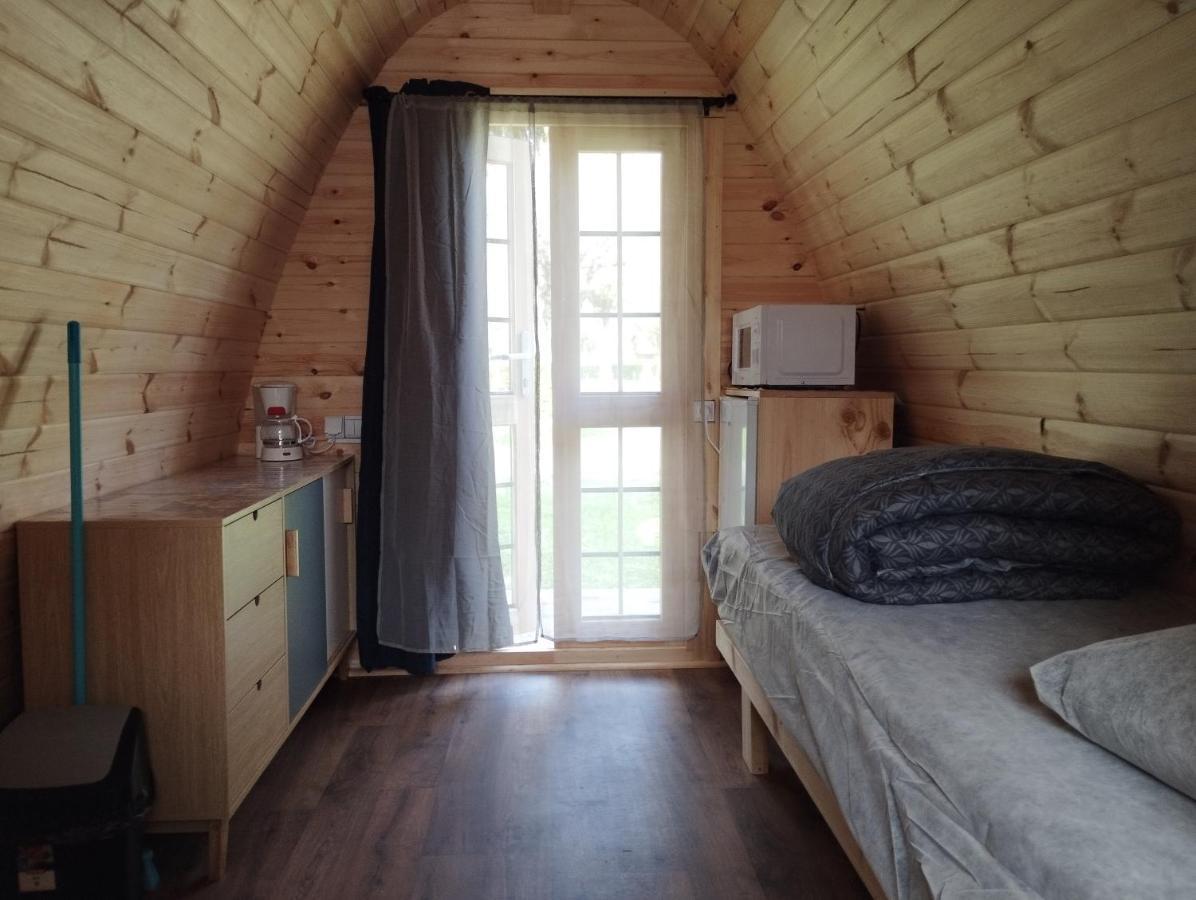 Camping Des Ribieres Confolens Exteriör bild