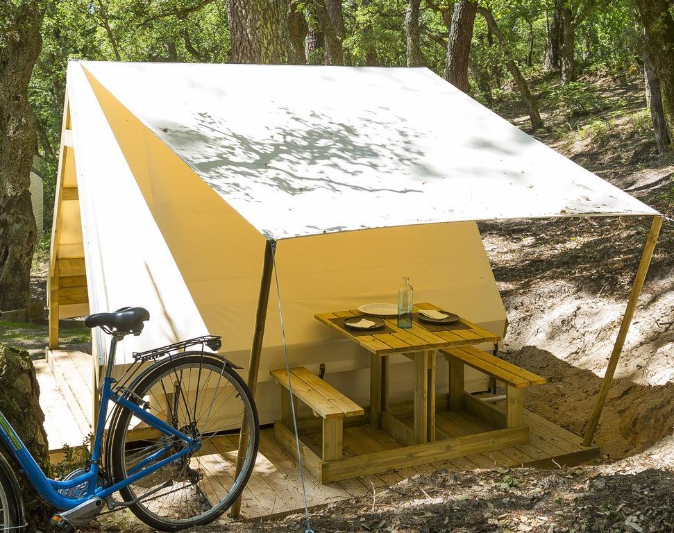 Camping Des Ribieres Confolens Exteriör bild
