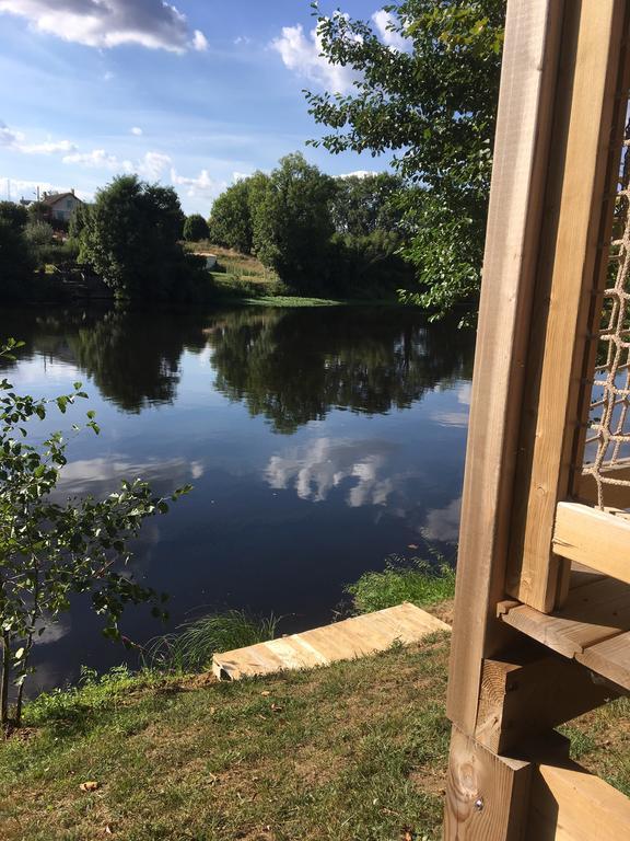 Camping Des Ribieres Confolens Exteriör bild