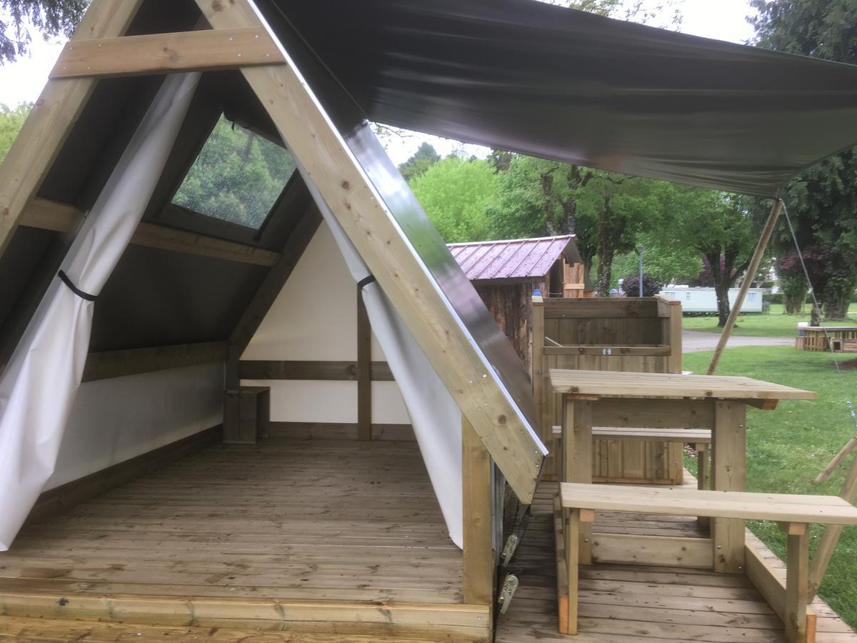 Camping Des Ribieres Confolens Exteriör bild