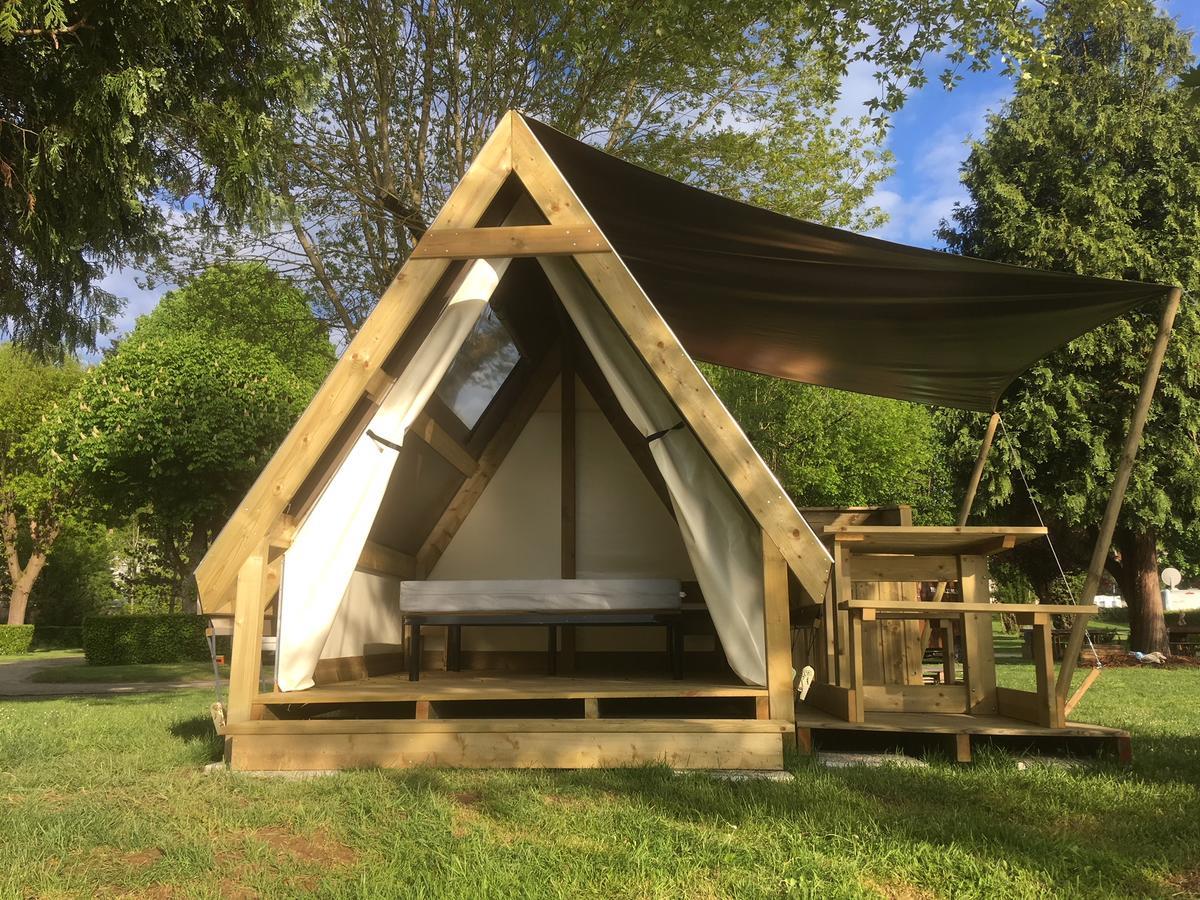 Camping Des Ribieres Confolens Exteriör bild